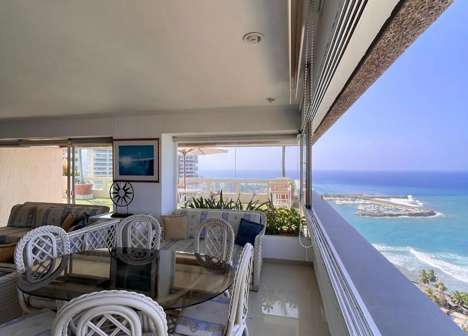 Apartamento Con Terraza Playa Grande Катья-ла-Мар Венесуэла